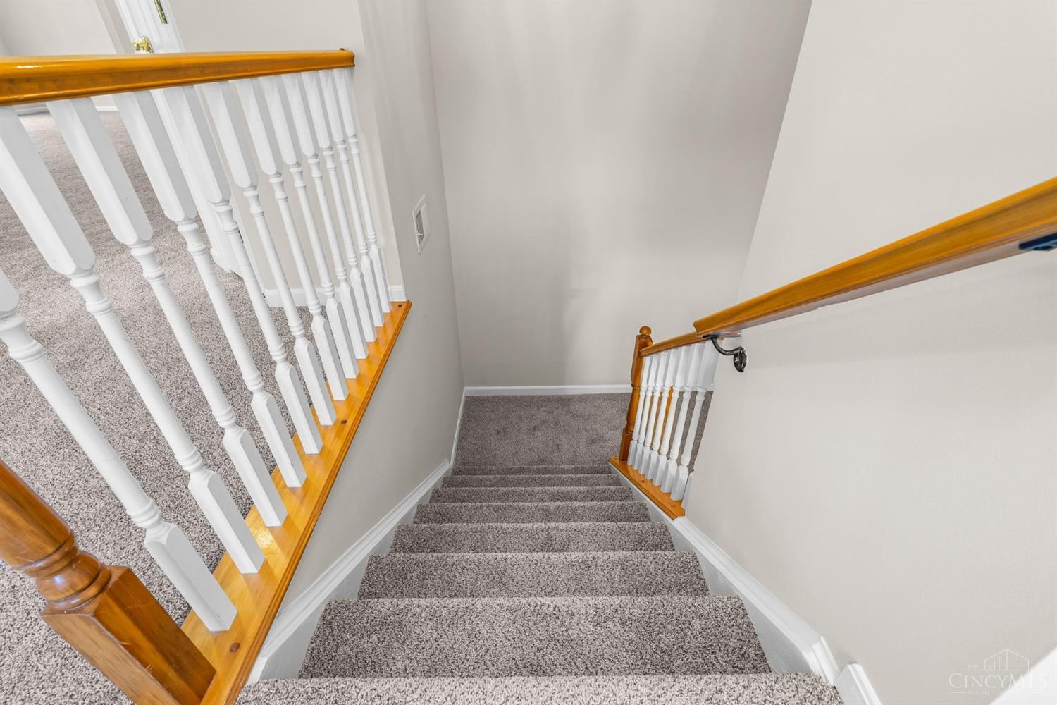 4654 Trophy Lane Property Photo 23