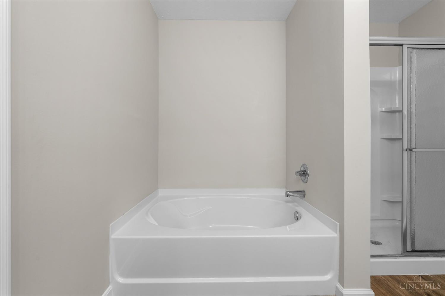 4654 Trophy Lane Property Photo 31