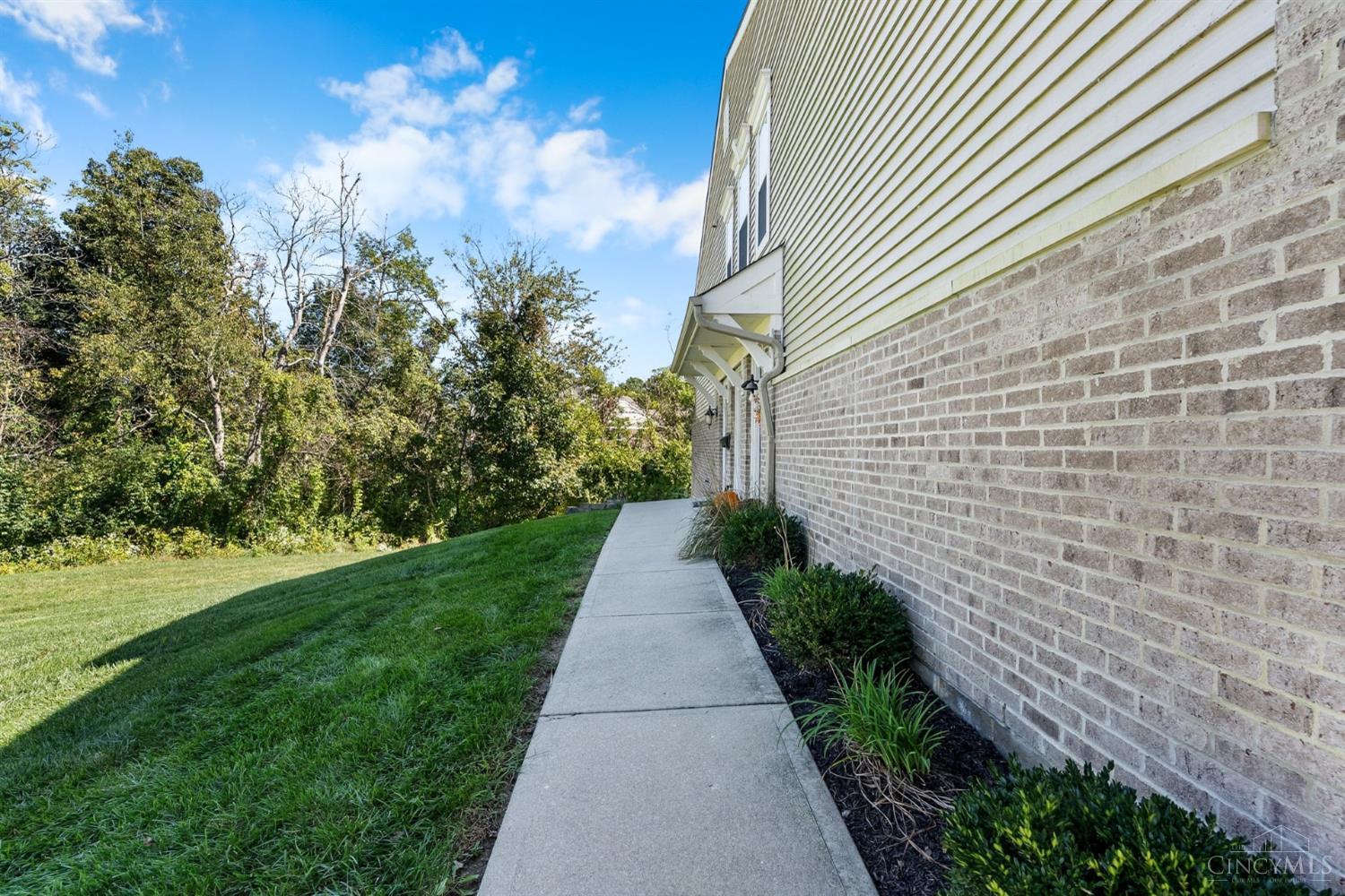 4654 Trophy Lane Property Photo 36