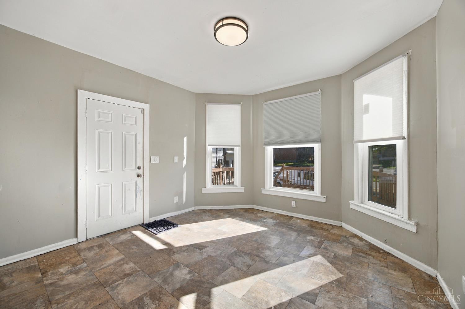 S 224 Broad Street Property Photo 10
