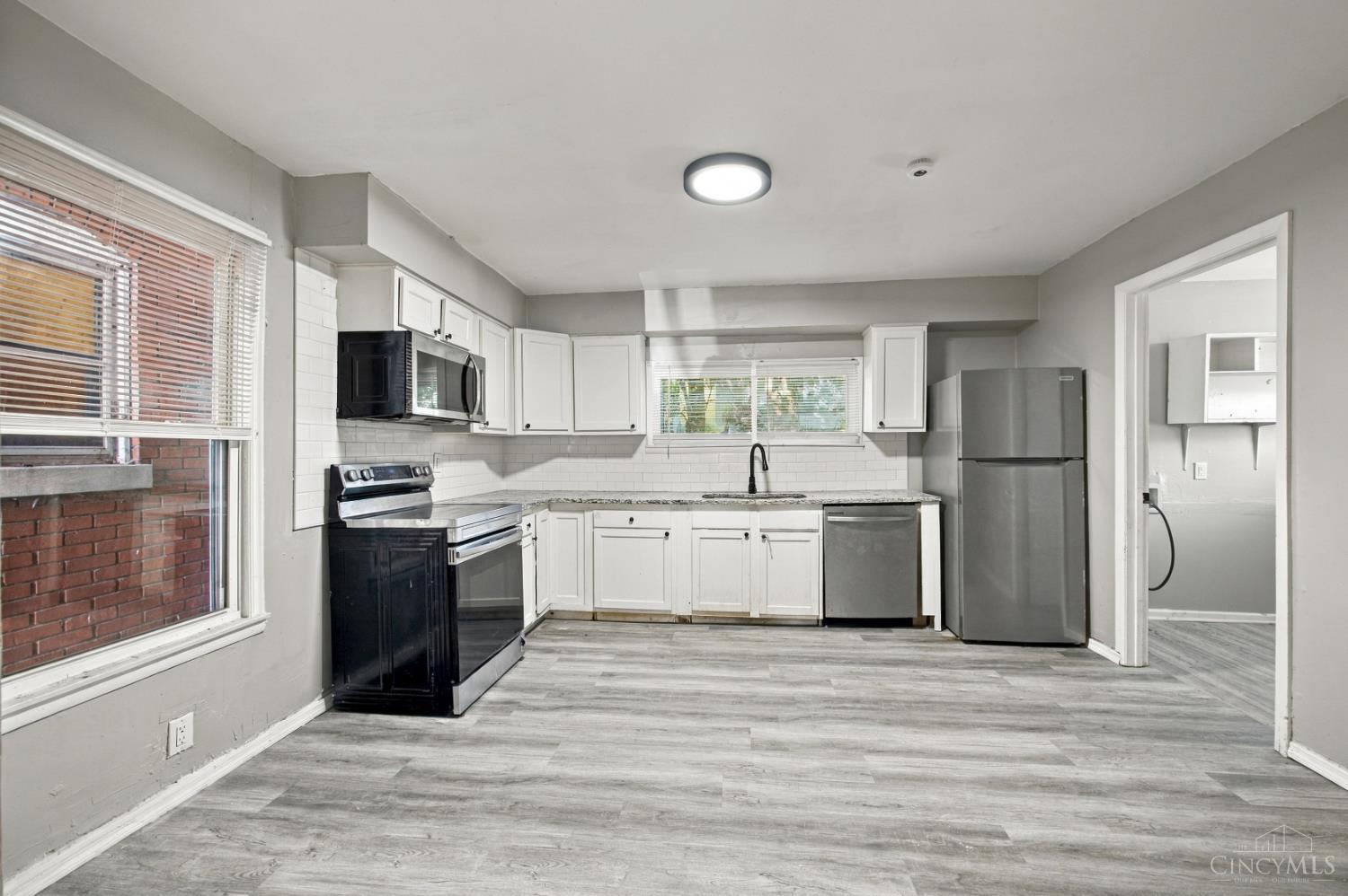 S 224 Broad Street Property Photo 15
