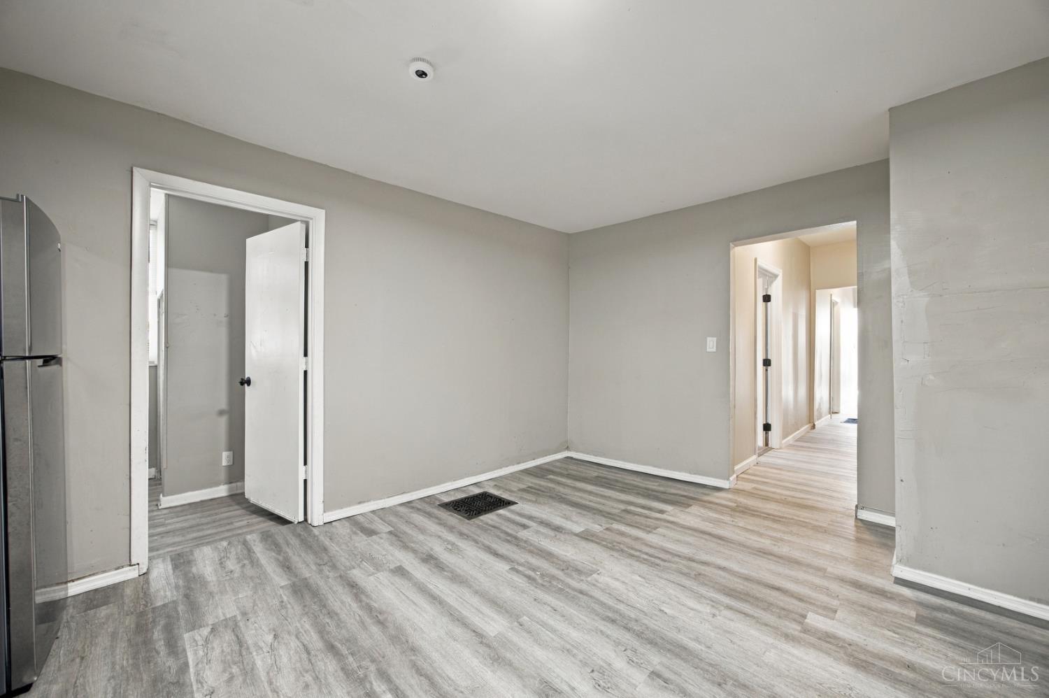 S 224 Broad Street Property Photo 20