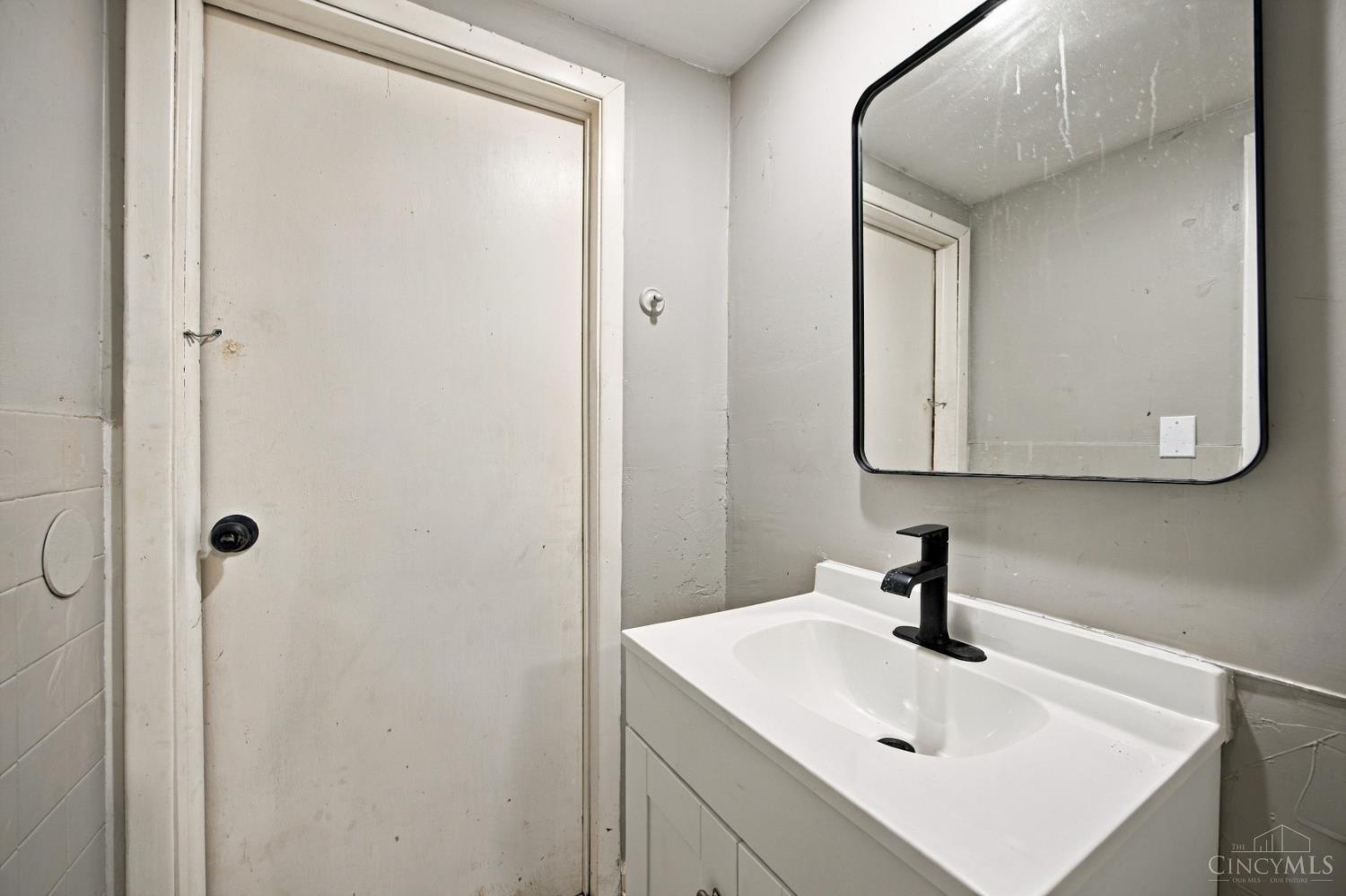 S 224 Broad Street Property Photo 23