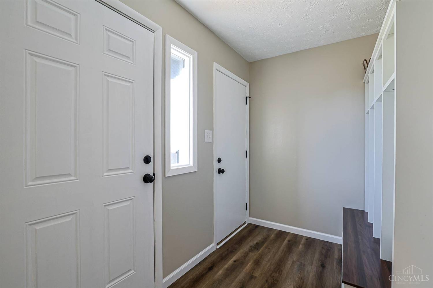 2907 Roosevelt Boulevard Property Photo 6