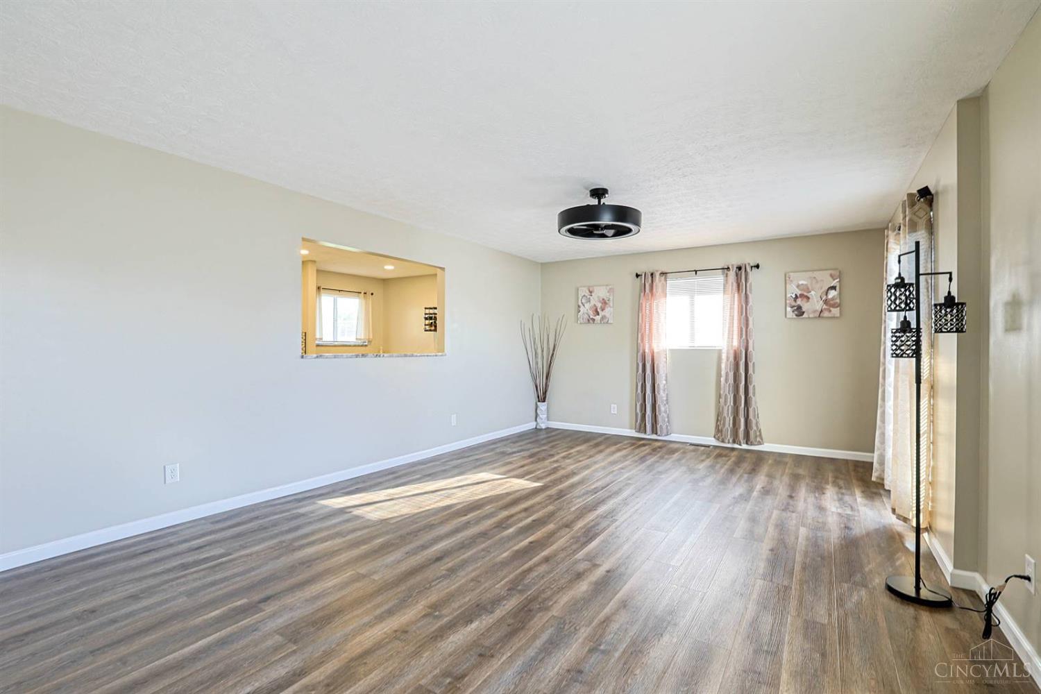 2907 Roosevelt Boulevard Property Photo 7