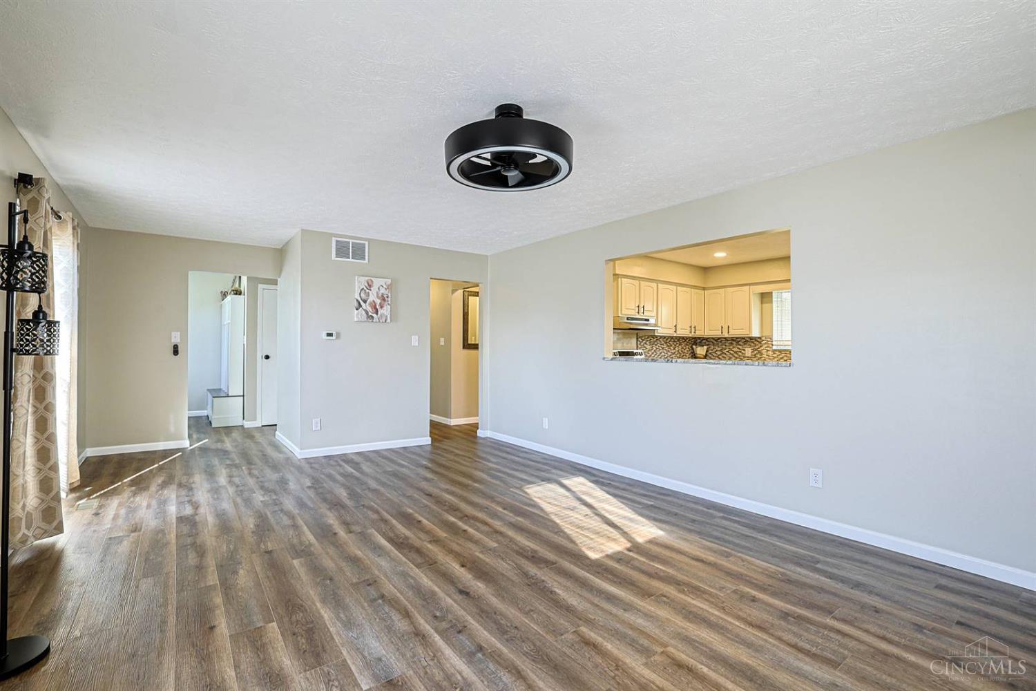 2907 Roosevelt Boulevard Property Photo 10