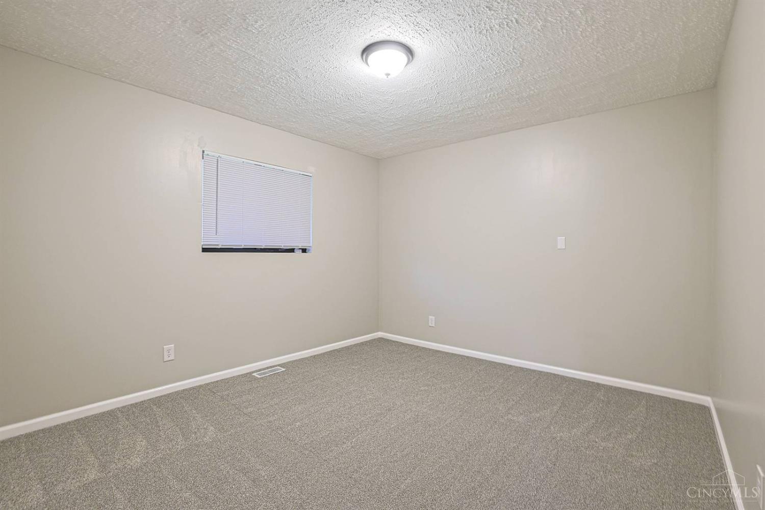 2907 Roosevelt Boulevard Property Photo 21