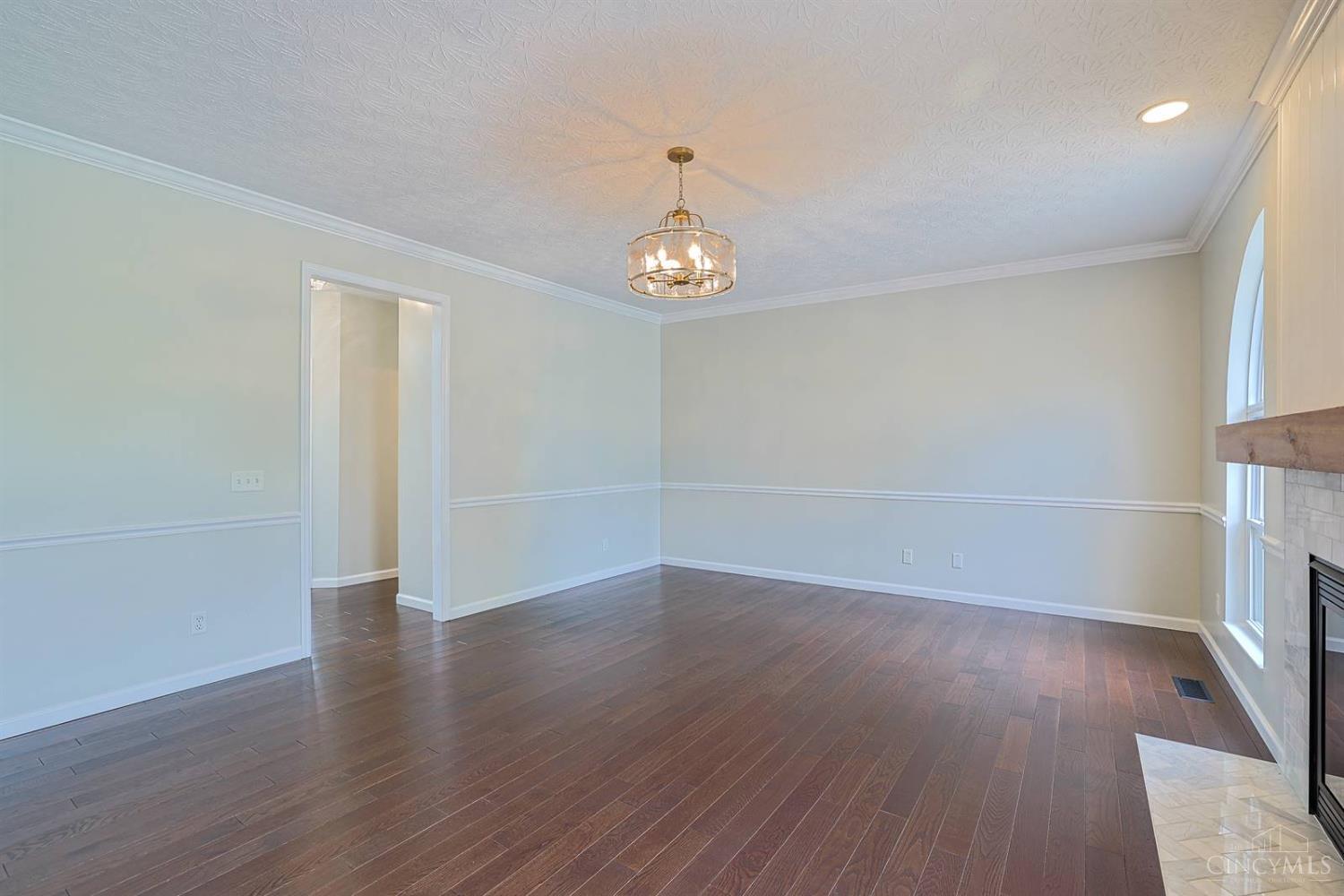5940 Maxfli Lane Property Photo 10