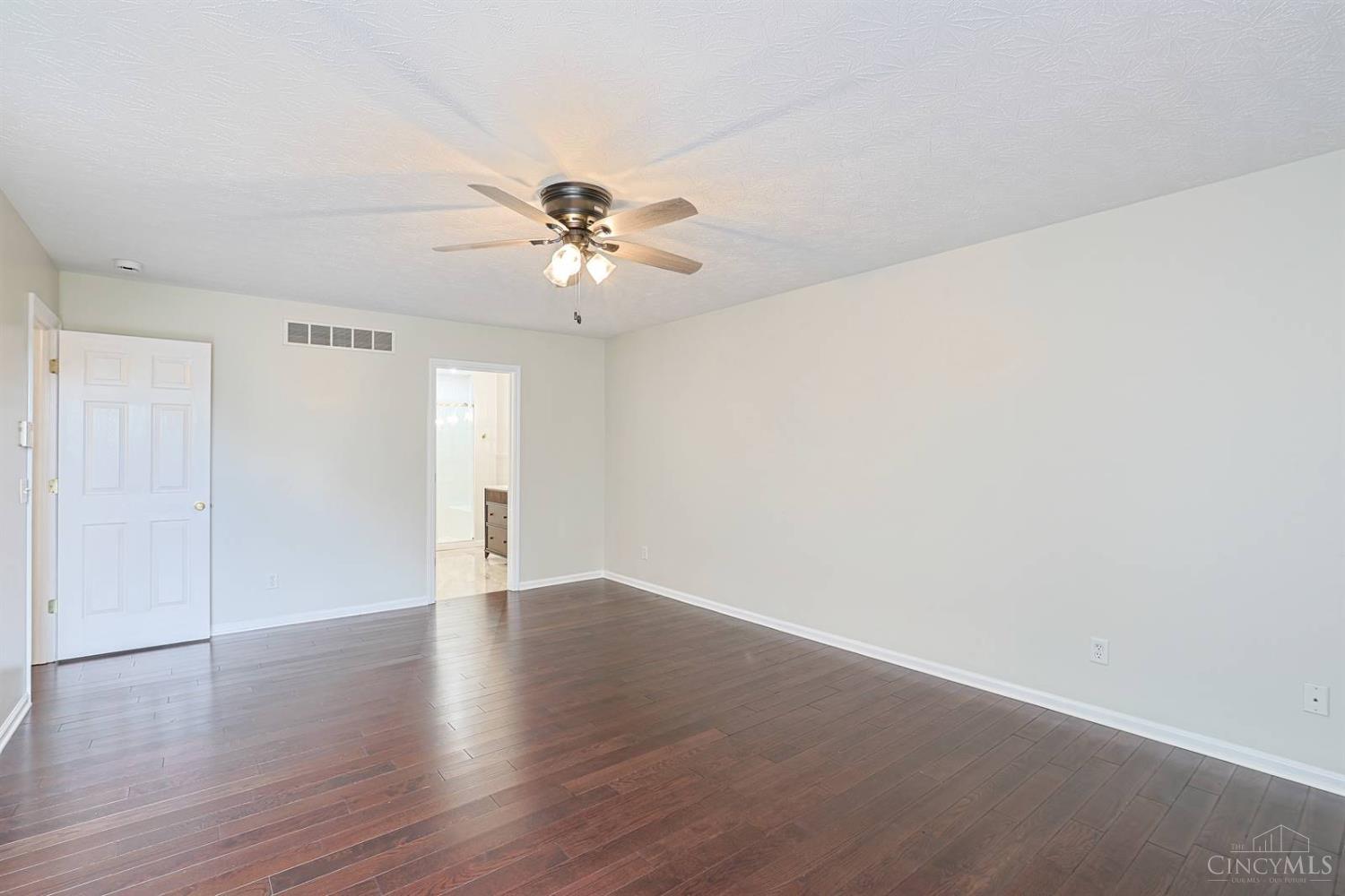 5940 Maxfli Lane Property Photo 24