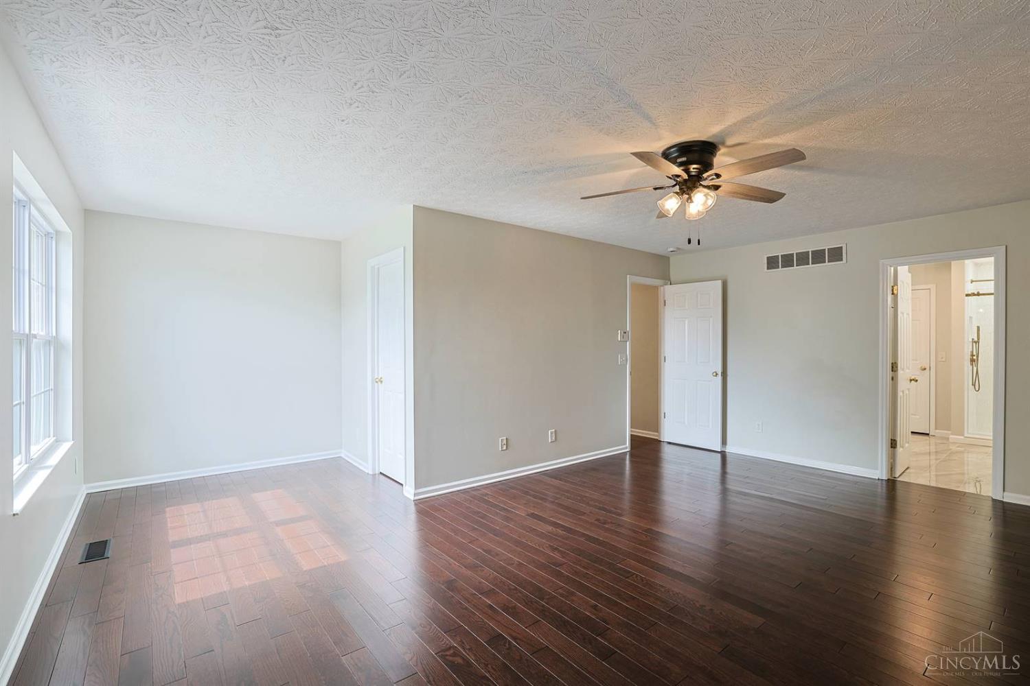 5940 Maxfli Lane Property Photo 25