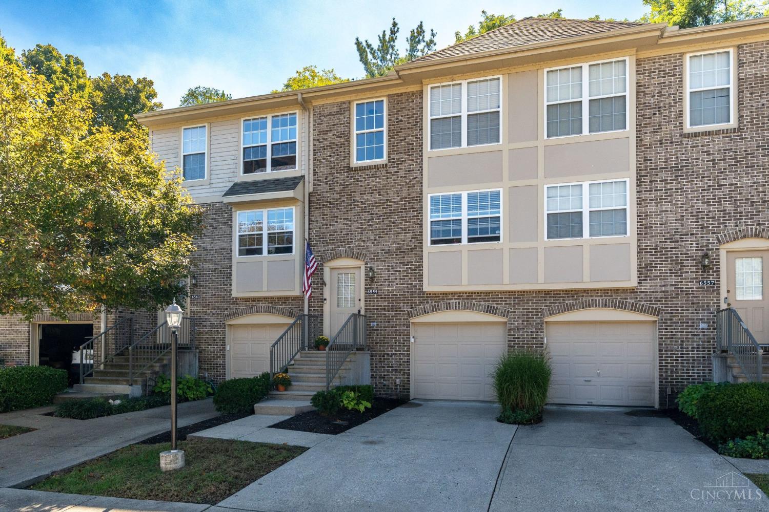 6559 Silverfox Drive Property Photo 1