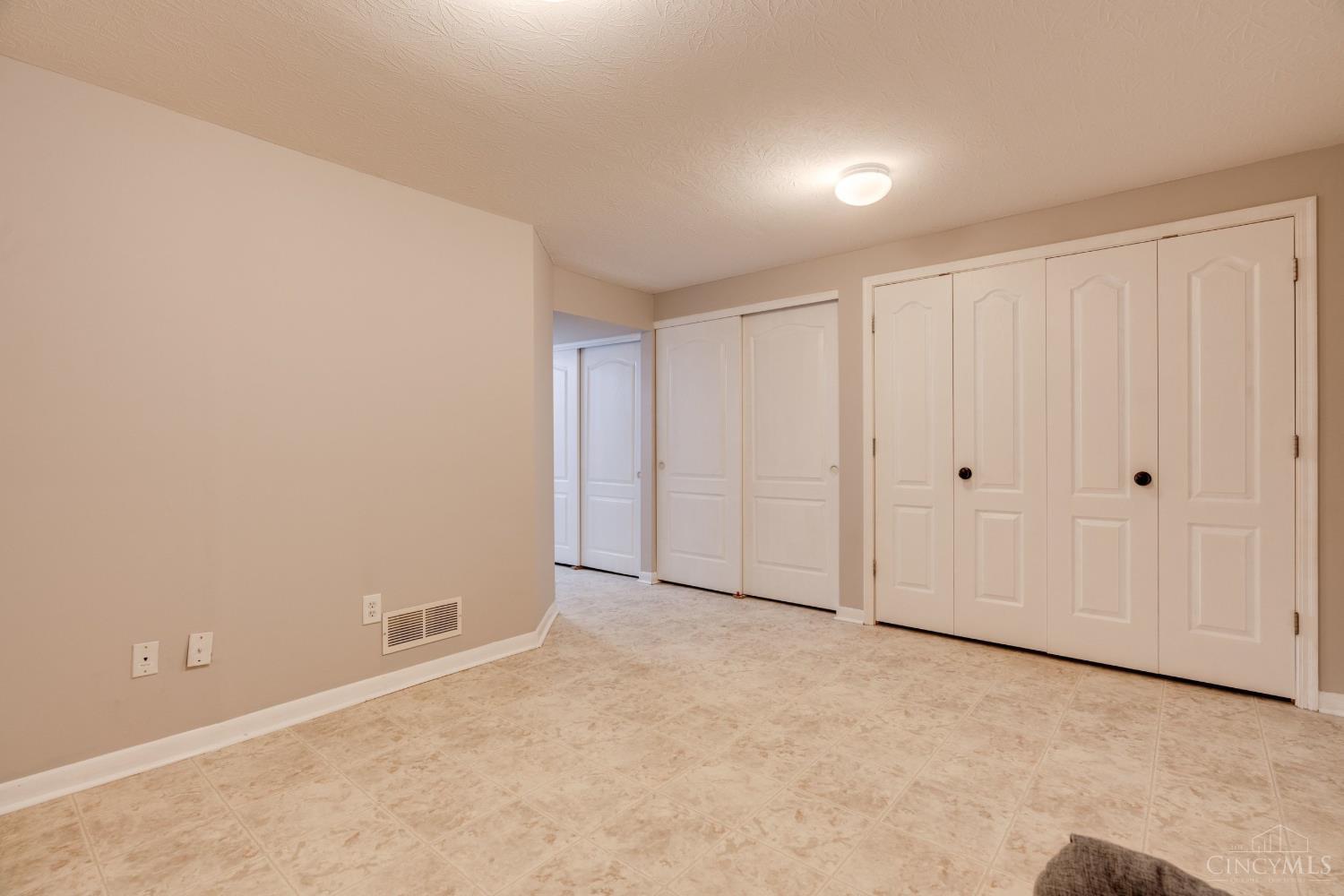 6559 Silverfox Drive Property Photo 28