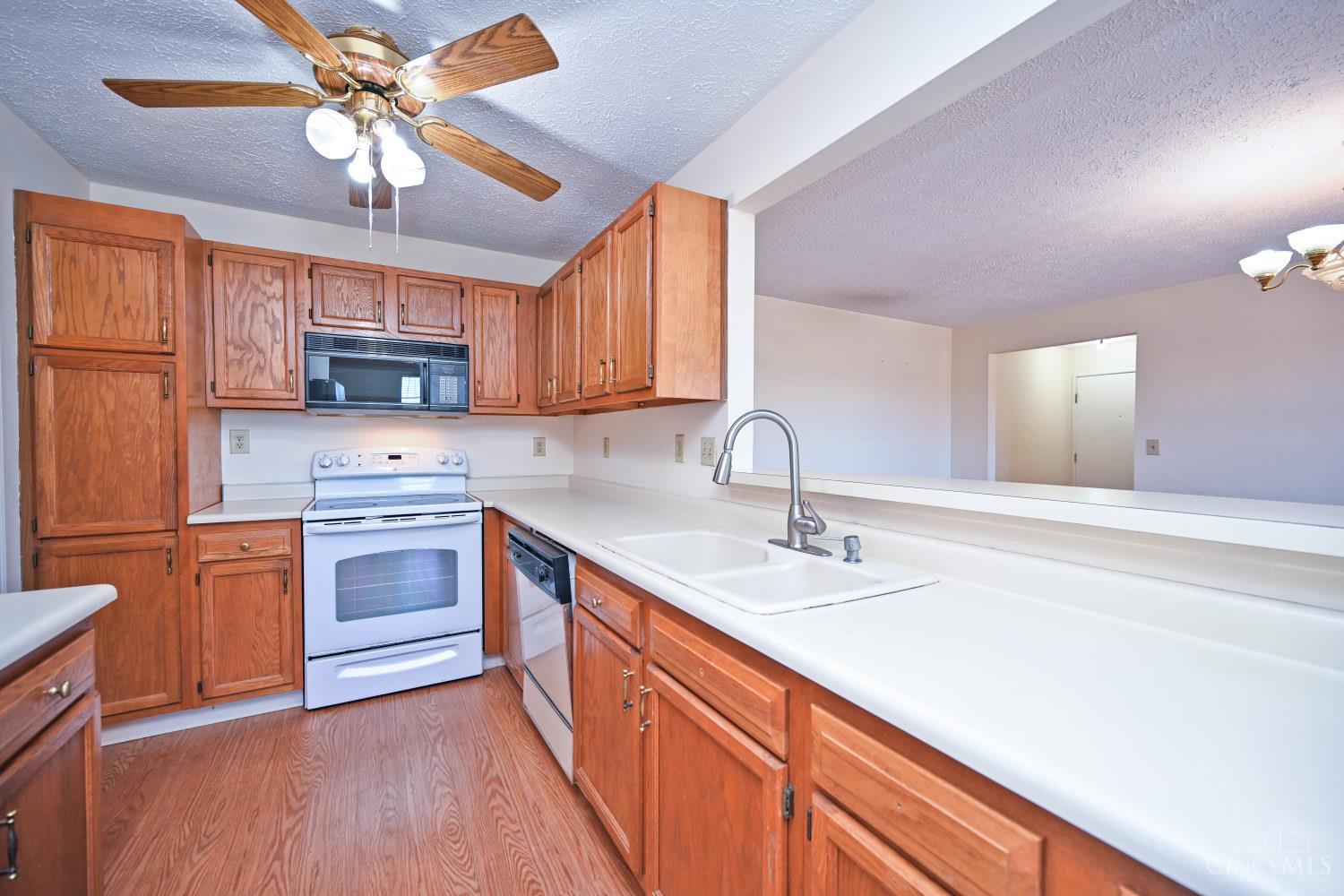 5106 Cody Pass Drive Property Photo 13