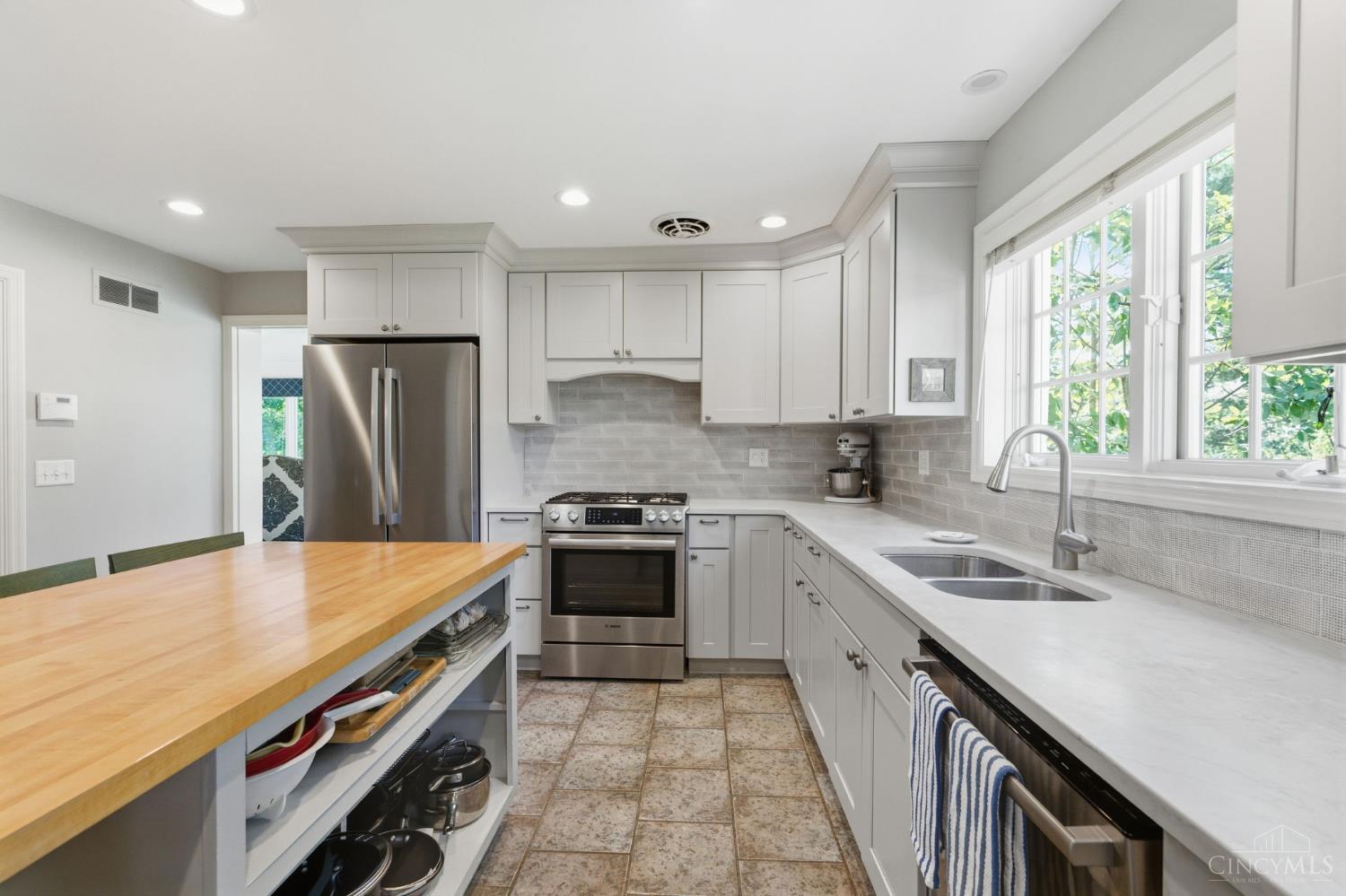 6626 Rollaway Road Property Photo 10
