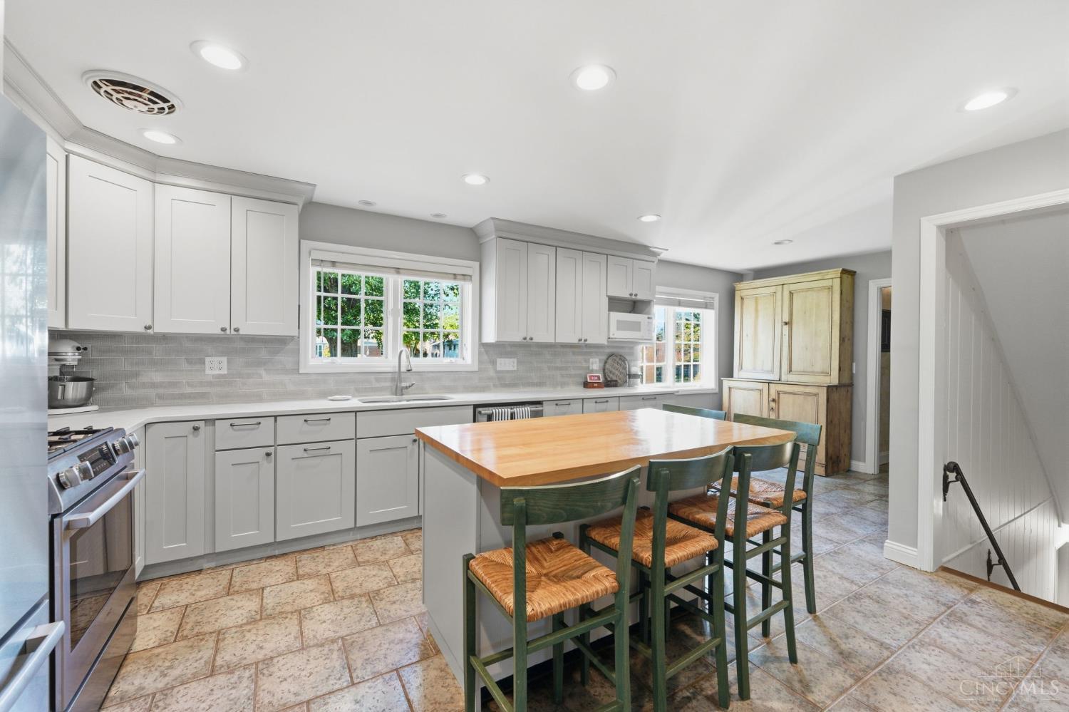 6626 Rollaway Road Property Photo 12