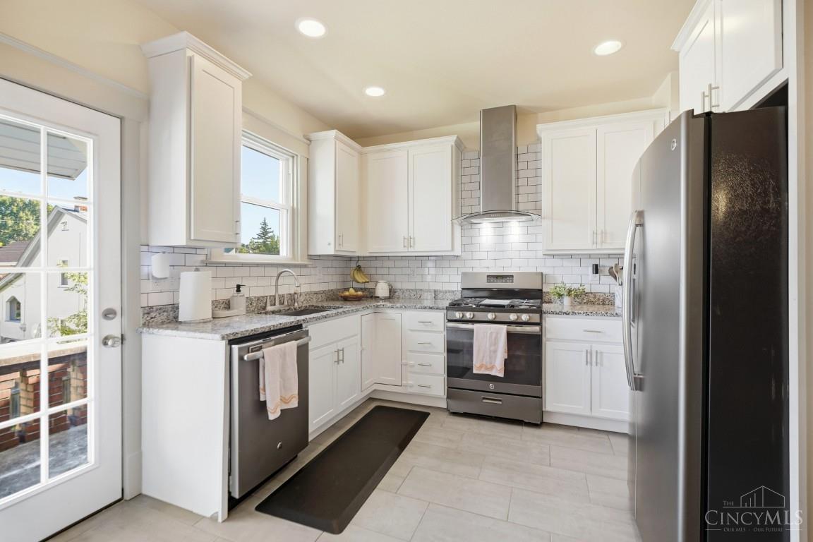 2542 Cypress Way Property Photo 16