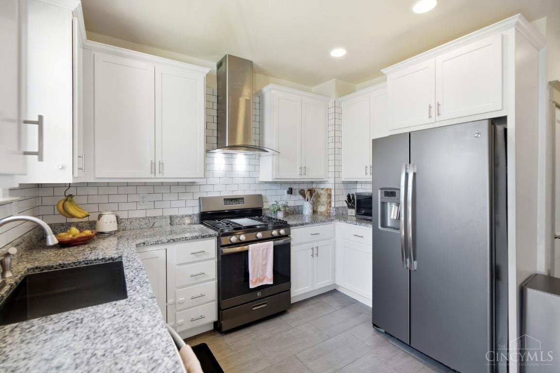 2542 Cypress Way Property Photo 17