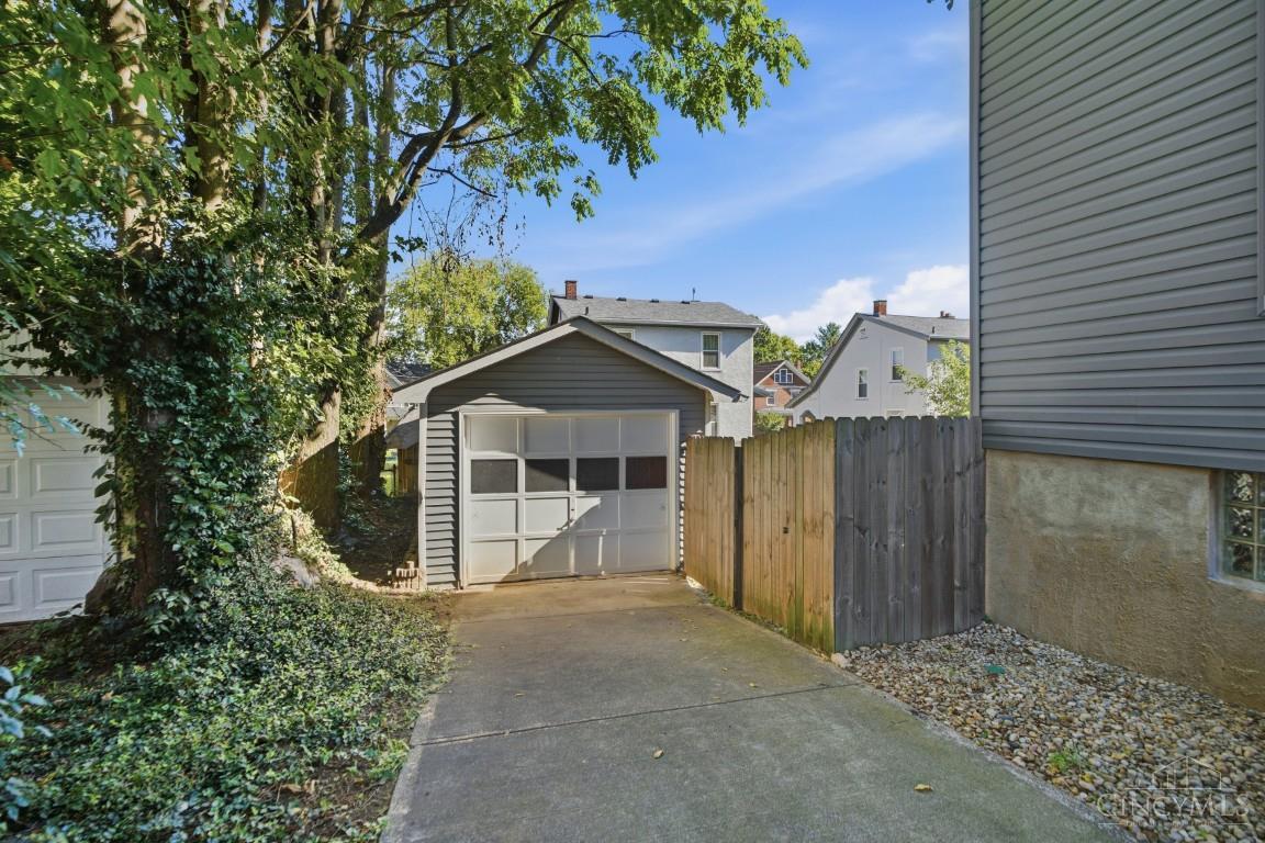 2542 Cypress Way Property Photo 40