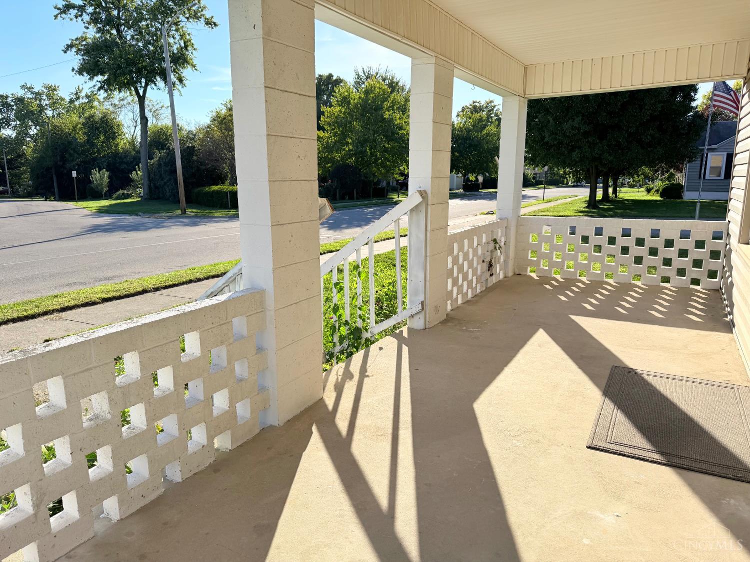 1217 Eureka Drive Property Photo 6