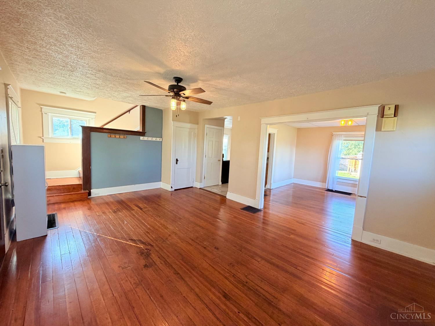 1217 Eureka Drive Property Photo 11