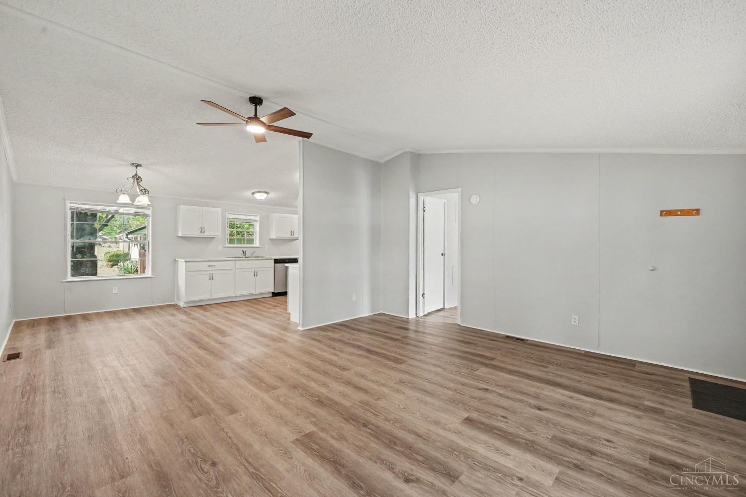 13227 Ogden Lane Property Photo 3