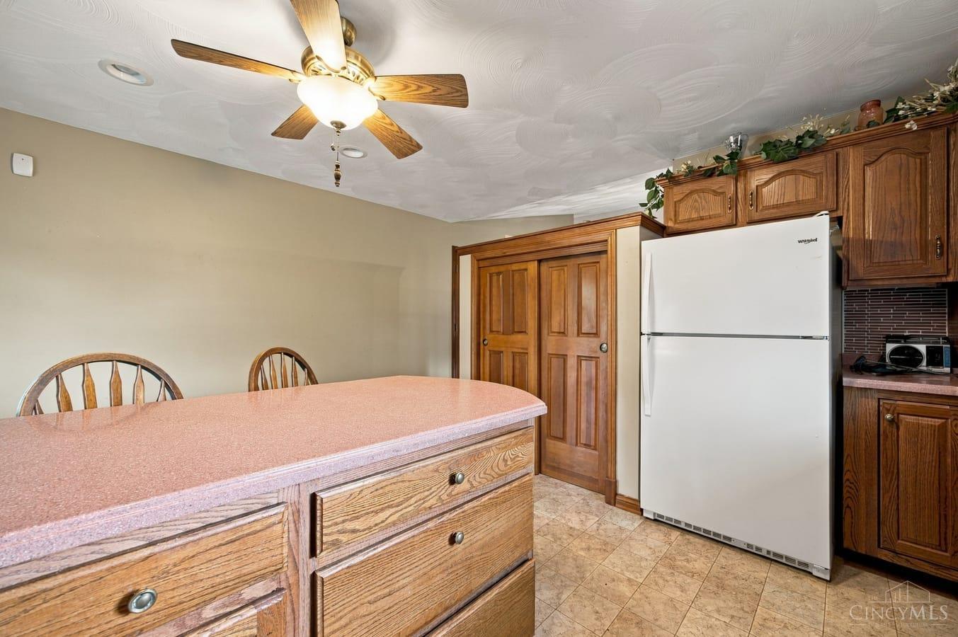 5460 Lakefront Drive Property Photo 20