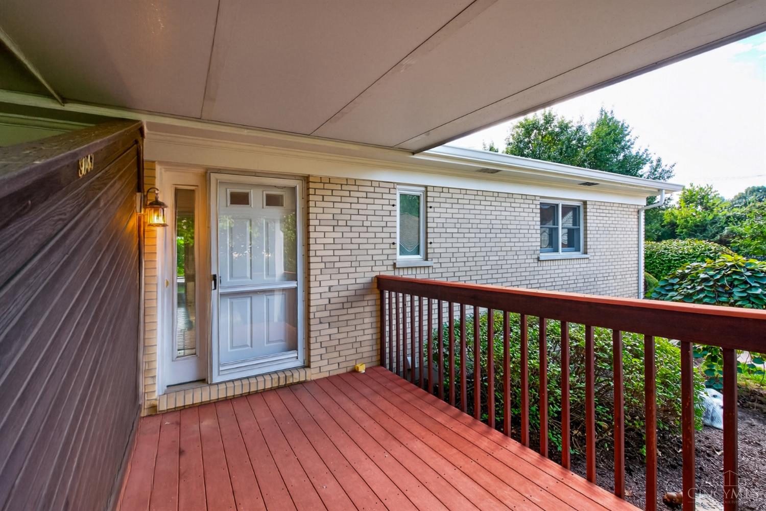 9043 Winton Road Property Photo 16