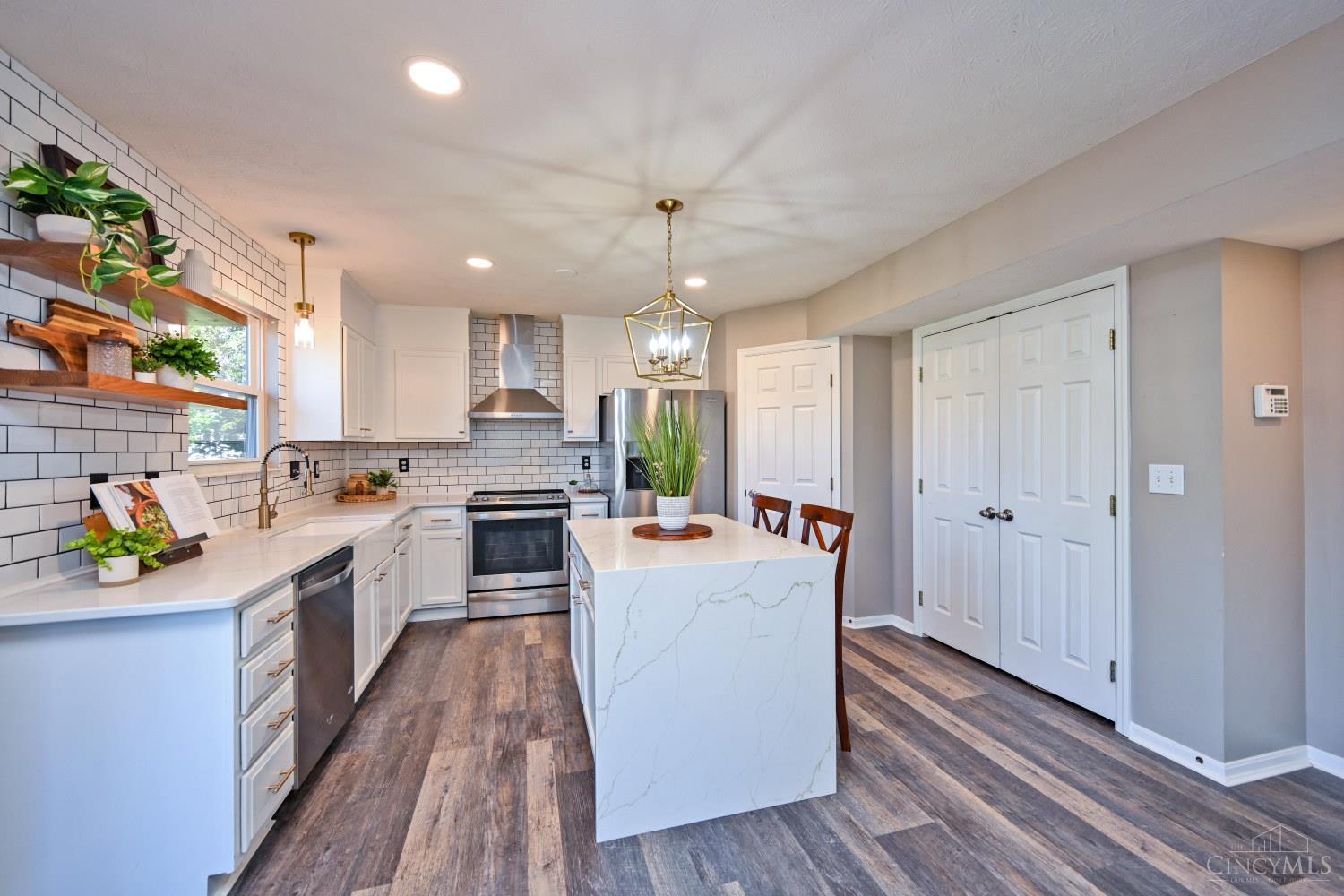 174 Regency Square Property Photo 11