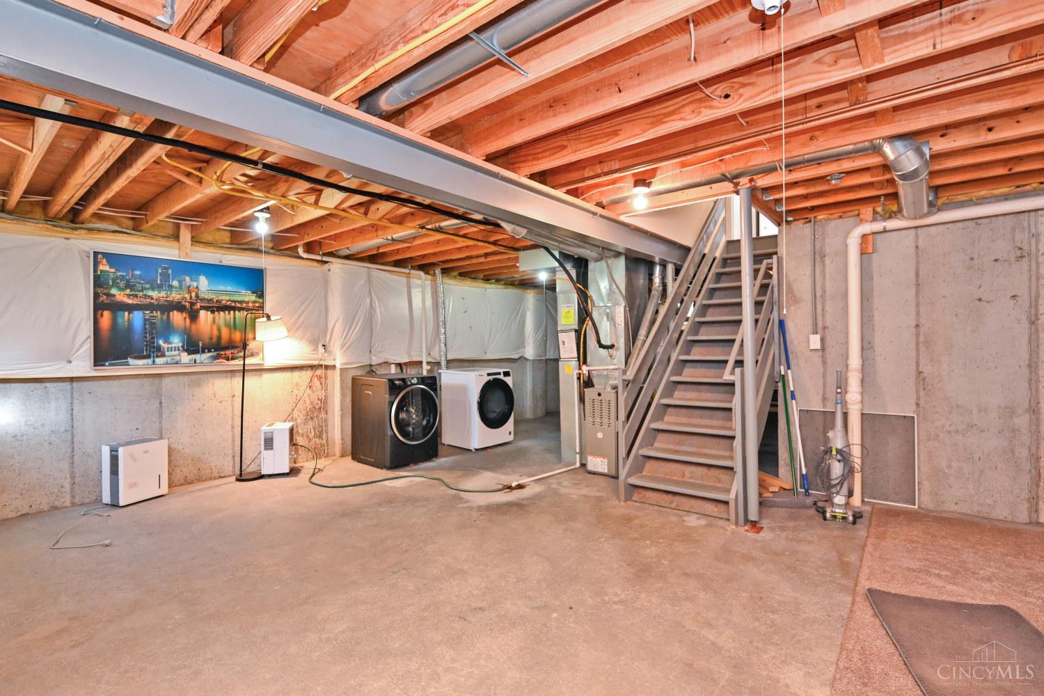 174 Regency Square Property Photo 28