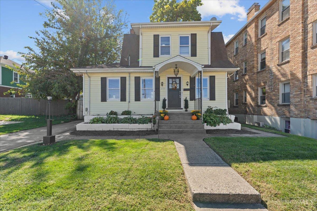 2775 Robertson Avenue Property Photo 1