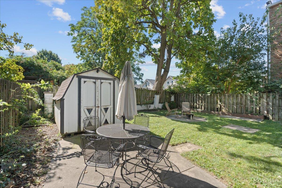2775 Robertson Avenue Property Photo 23