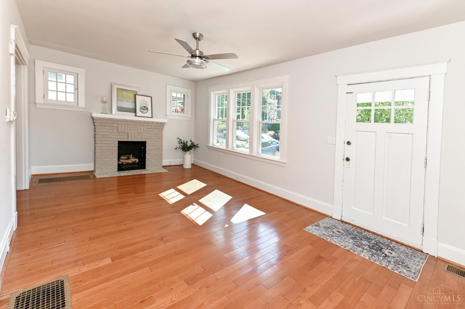 3640 Amberson Avenue Property Photo 6