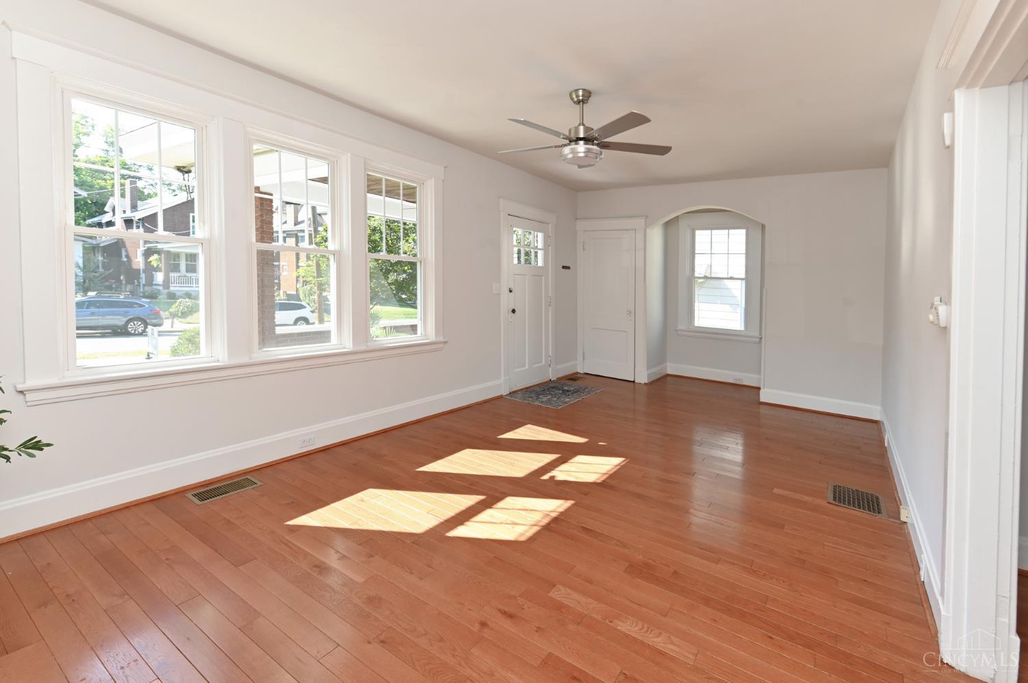 3640 Amberson Avenue Property Photo 7