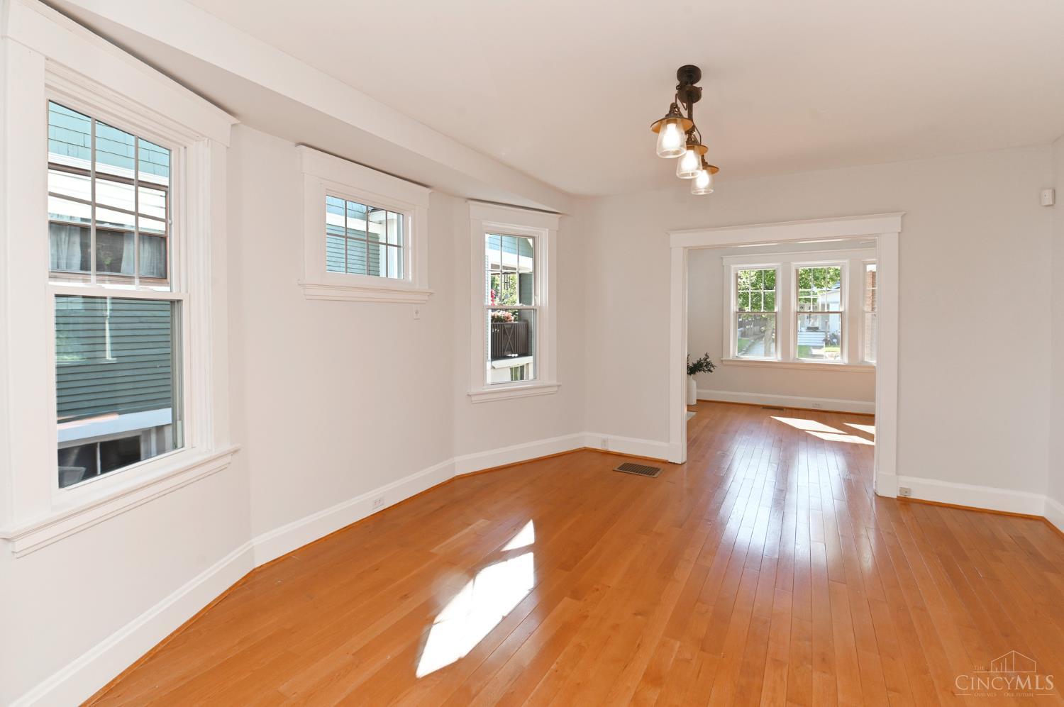 3640 Amberson Avenue Property Photo 11