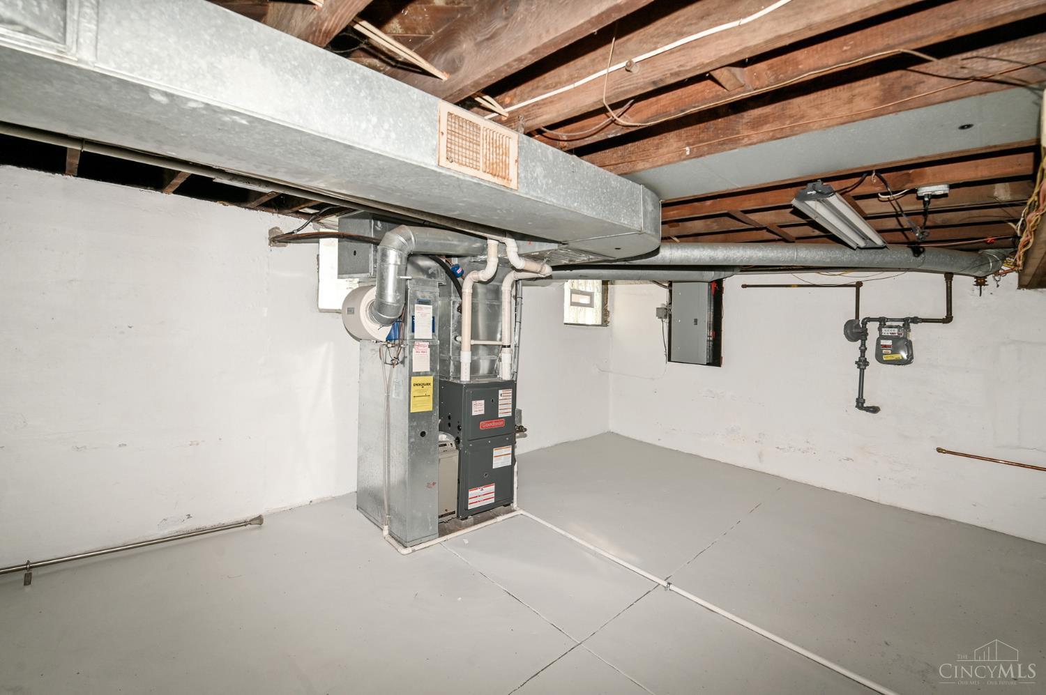 3640 Amberson Avenue Property Photo 37