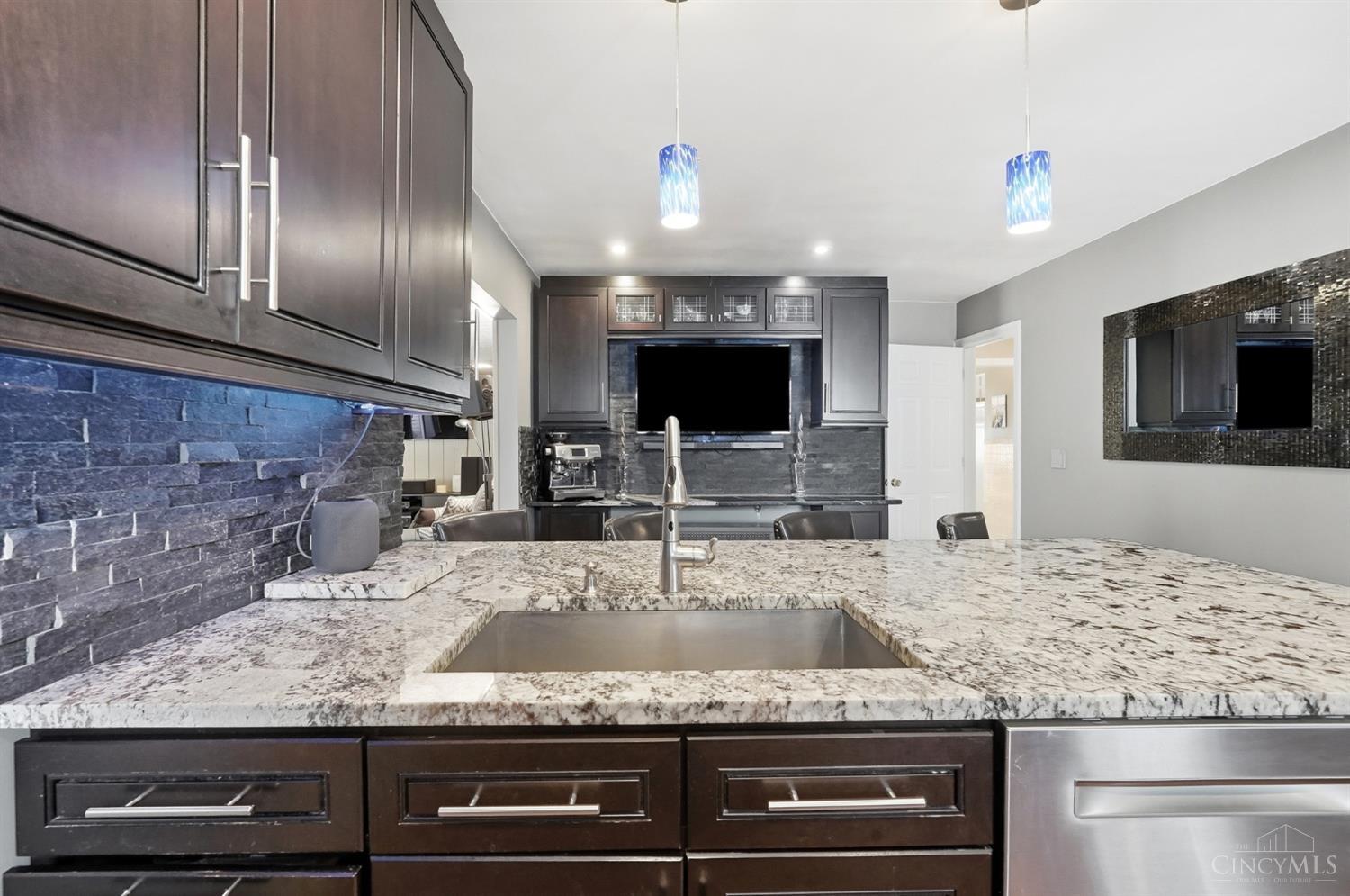 6796 Warder Drive Property Photo 18