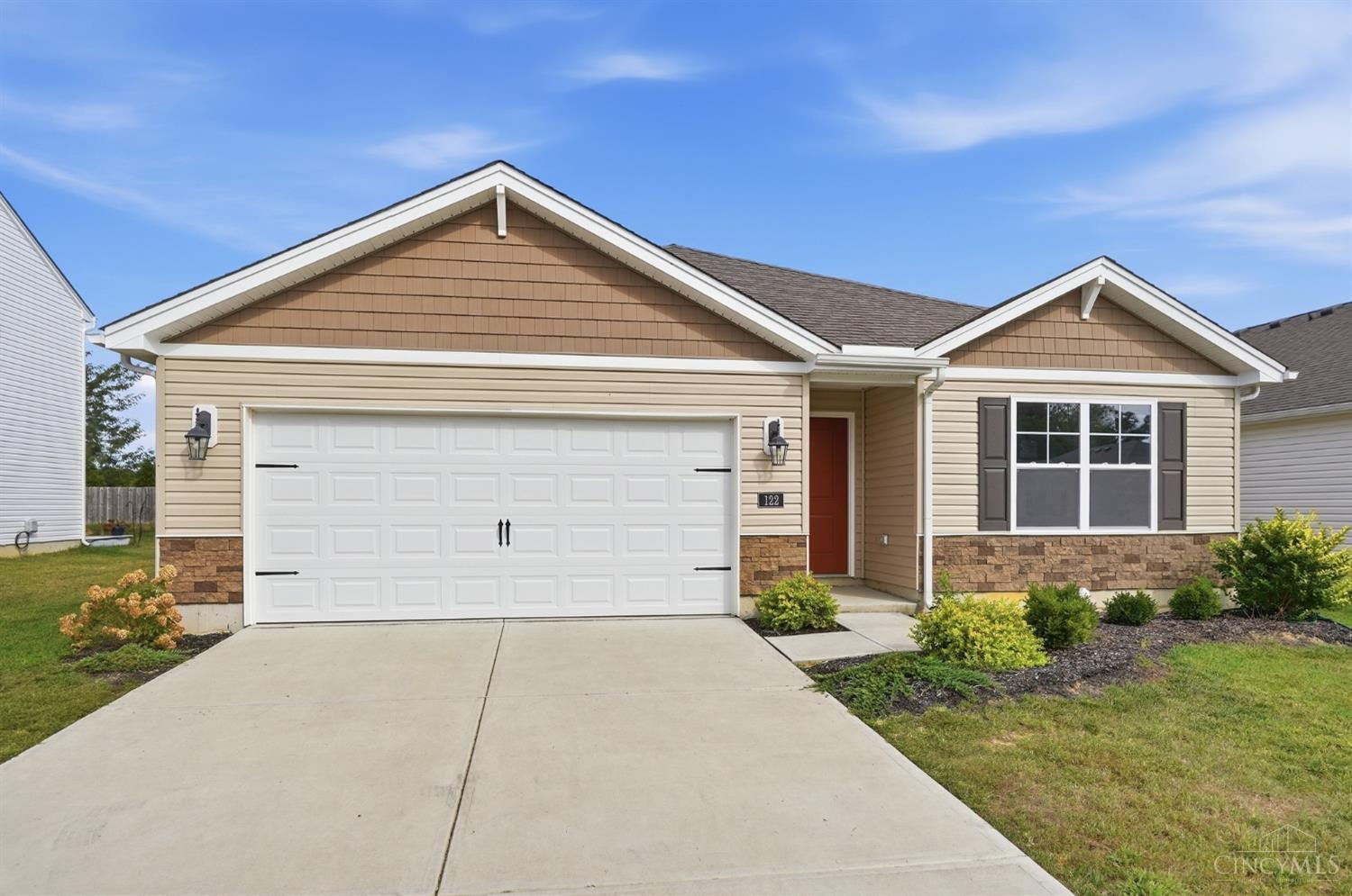 122 Ashburn Way Property Photo 3