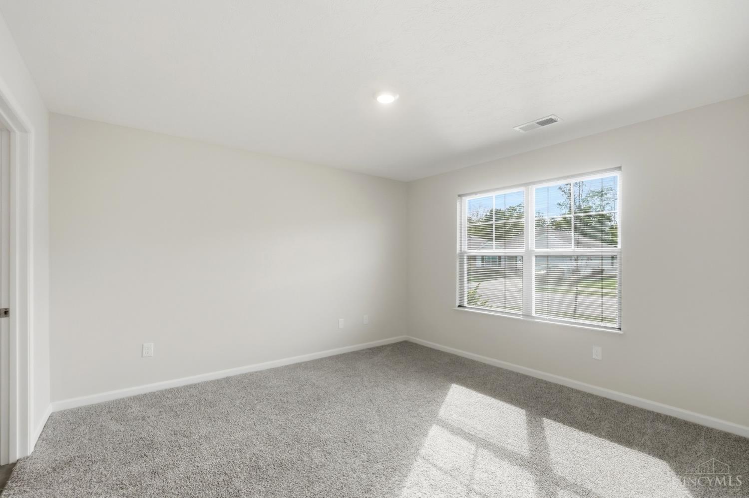 122 Ashburn Way Property Photo 17