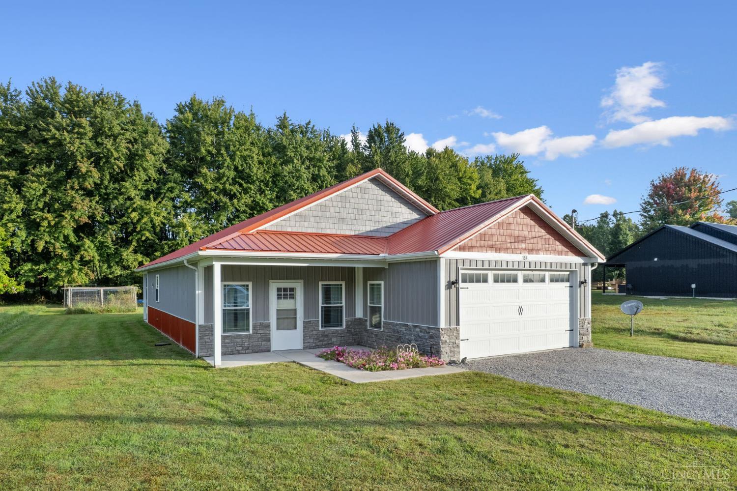 154 Black Hawk Drive Property Photo 3