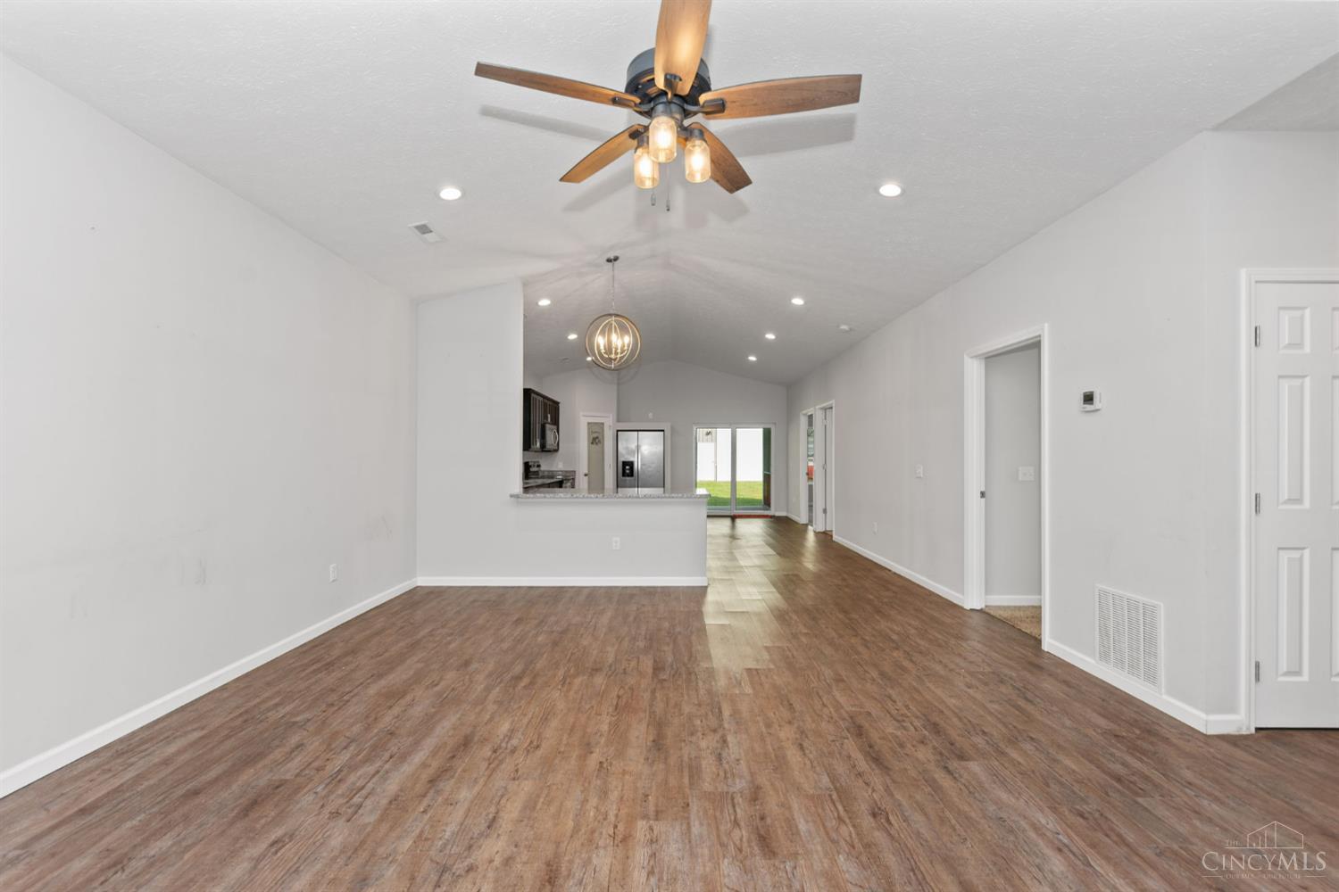 154 Black Hawk Drive Property Photo 14