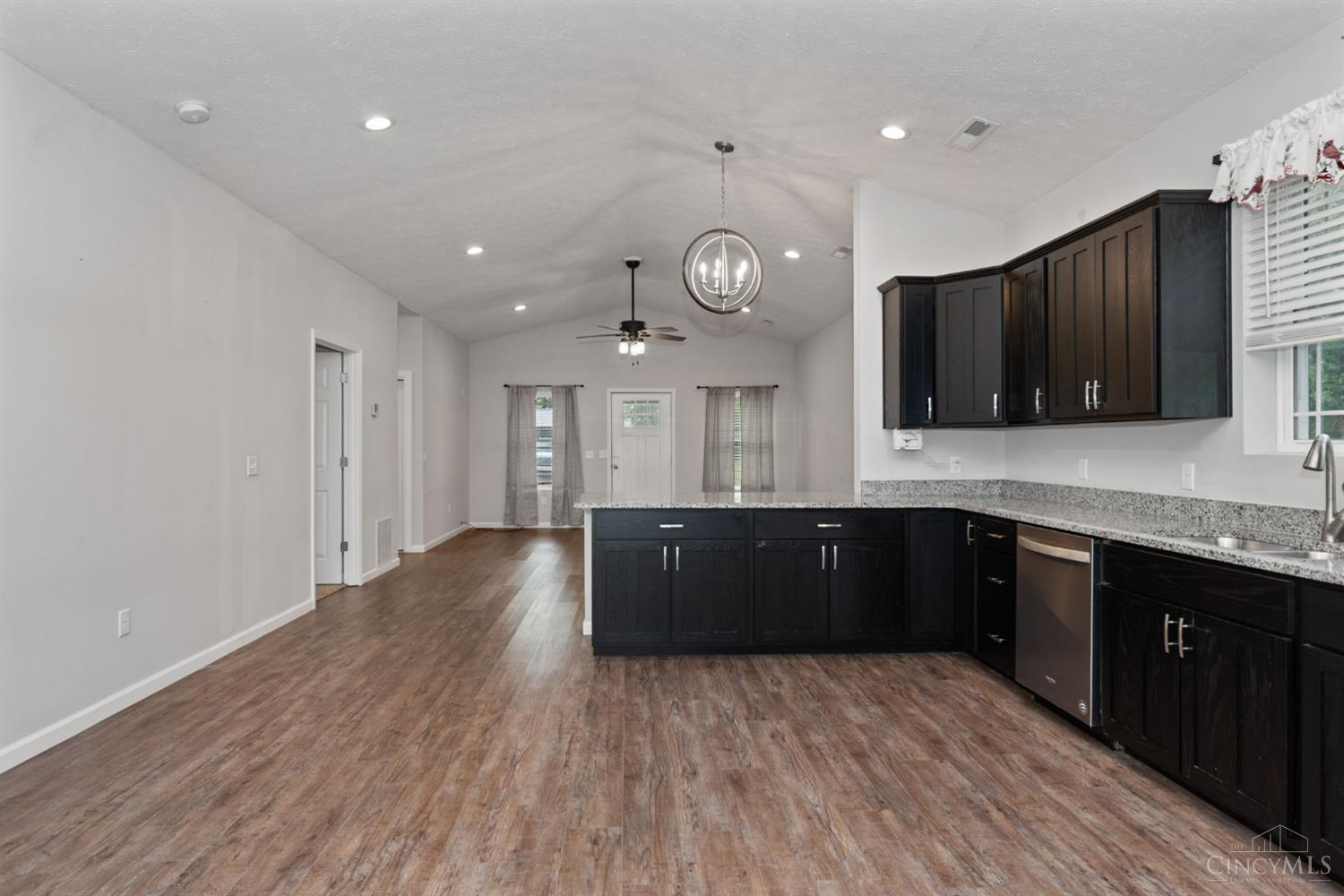 154 Black Hawk Drive Property Photo 18