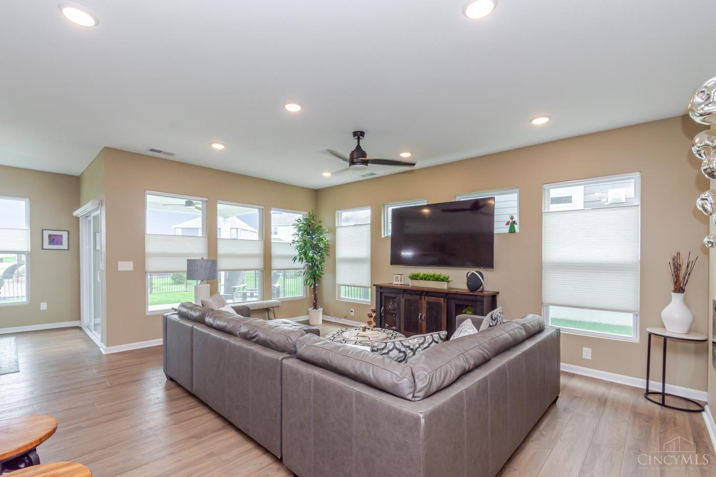 1621 Glade Valley Drive Property Photo 15
