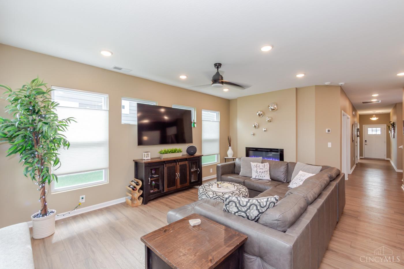 1621 Glade Valley Drive Property Photo 18