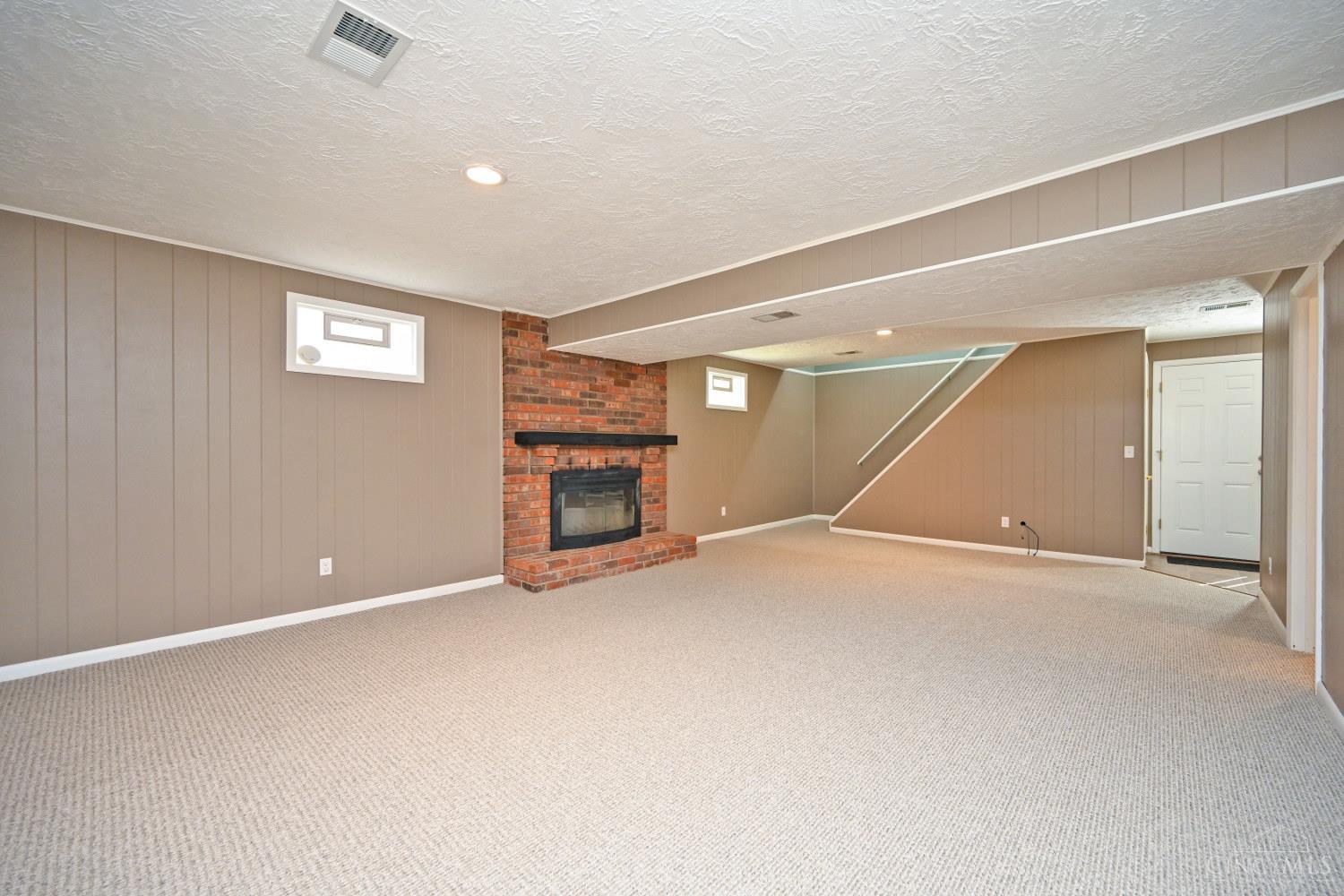 6258 Seiler Drive Property Photo 21