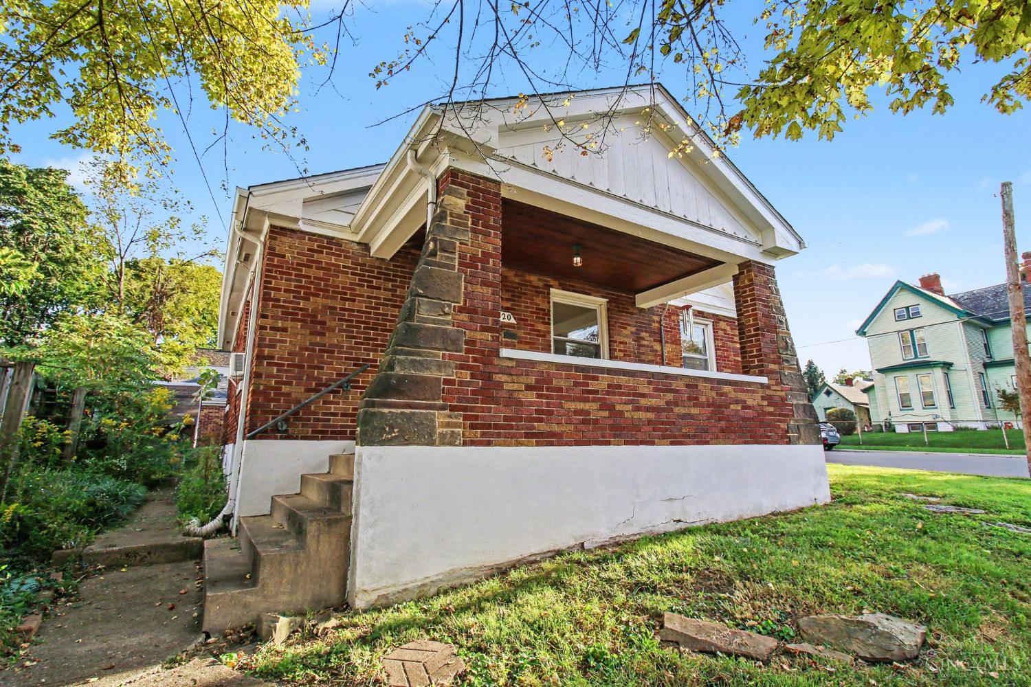 E 120 Benson Street Property Photo 2