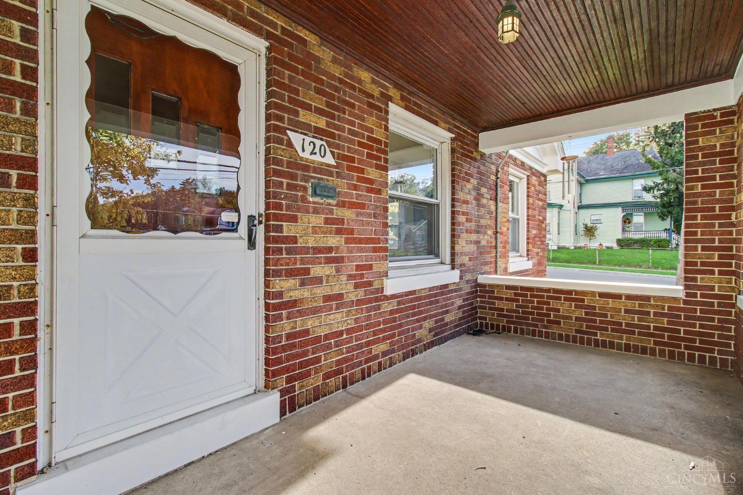 E 120 Benson Street Property Photo 3