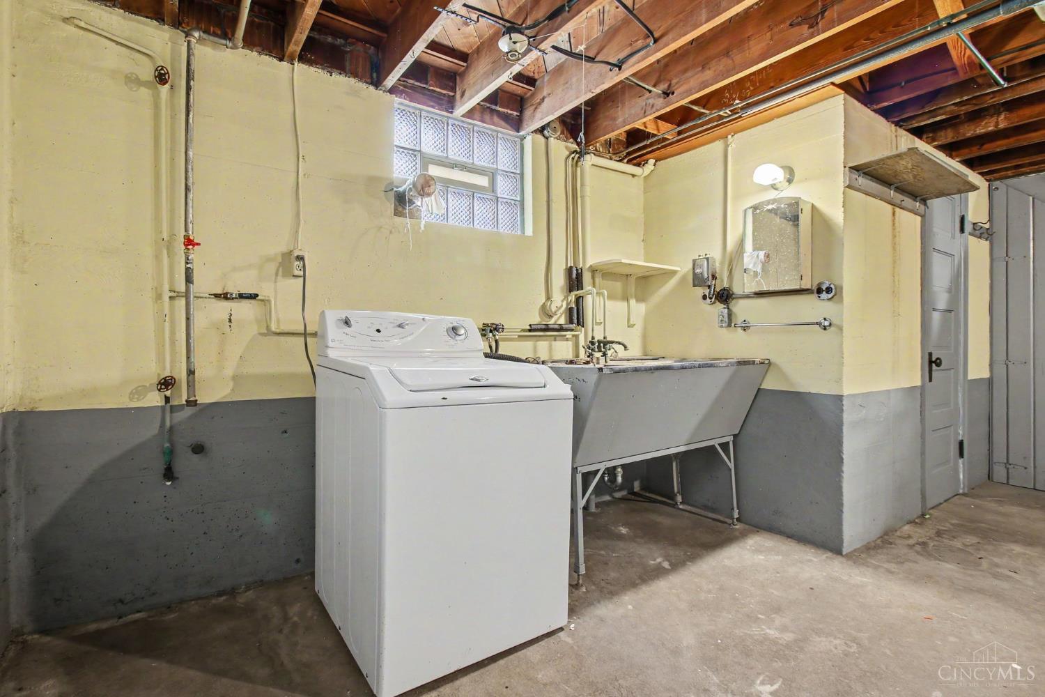 E 120 Benson Street Property Photo 21