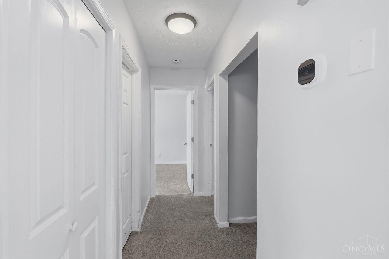 8005 Crest Acres Drive Property Photo 10