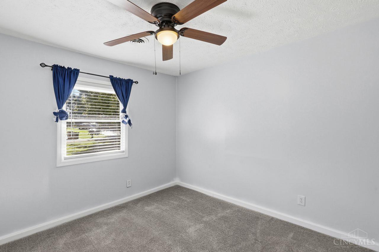 8005 Crest Acres Drive Property Photo 15
