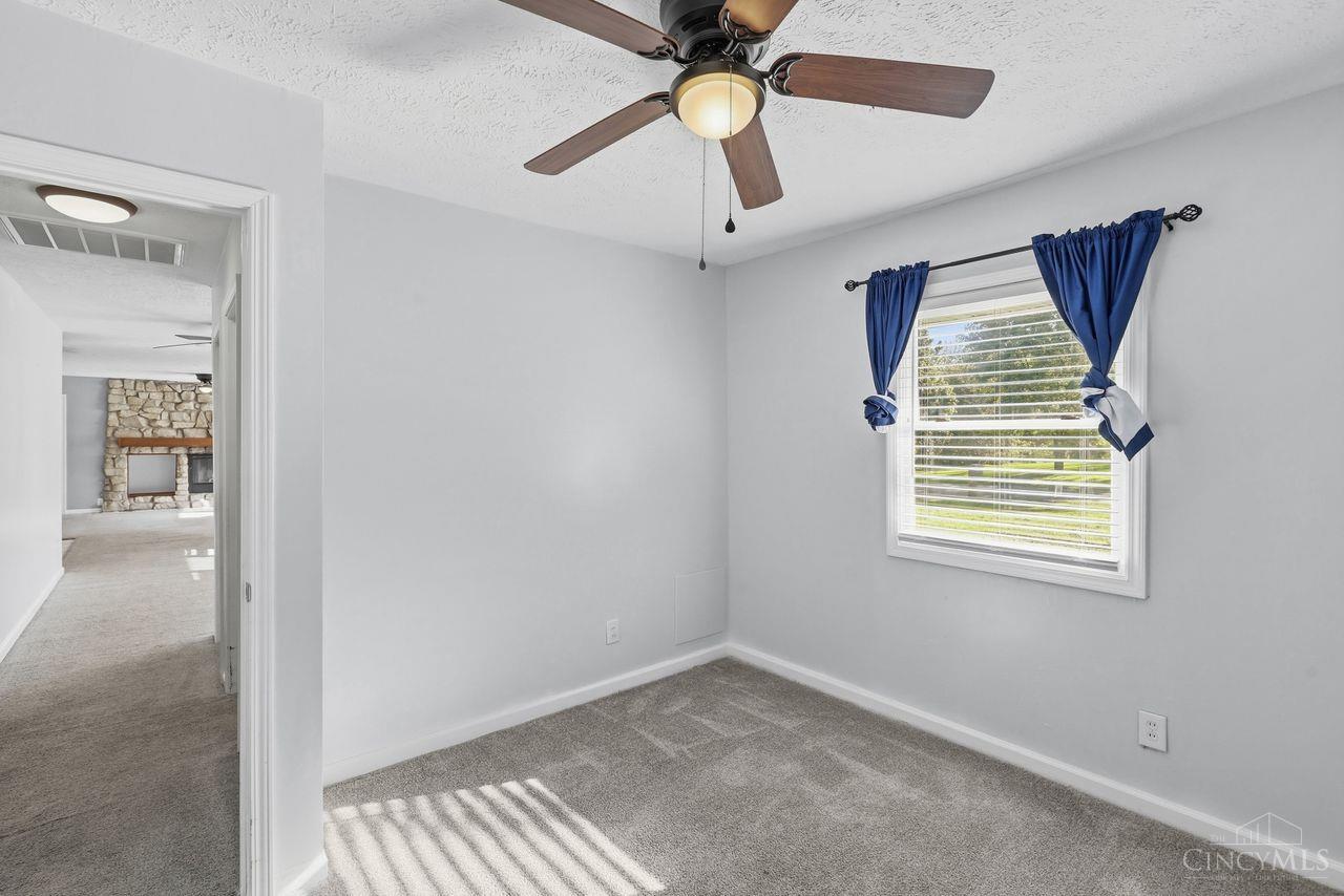 8005 Crest Acres Drive Property Photo 16